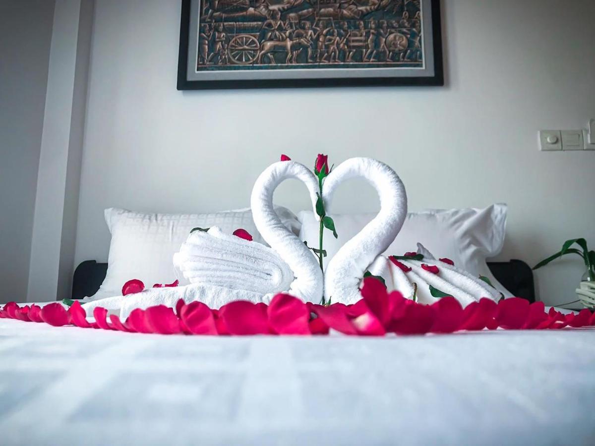 Golden Orchid Angkor Hotel Siem Reap Bagian luar foto