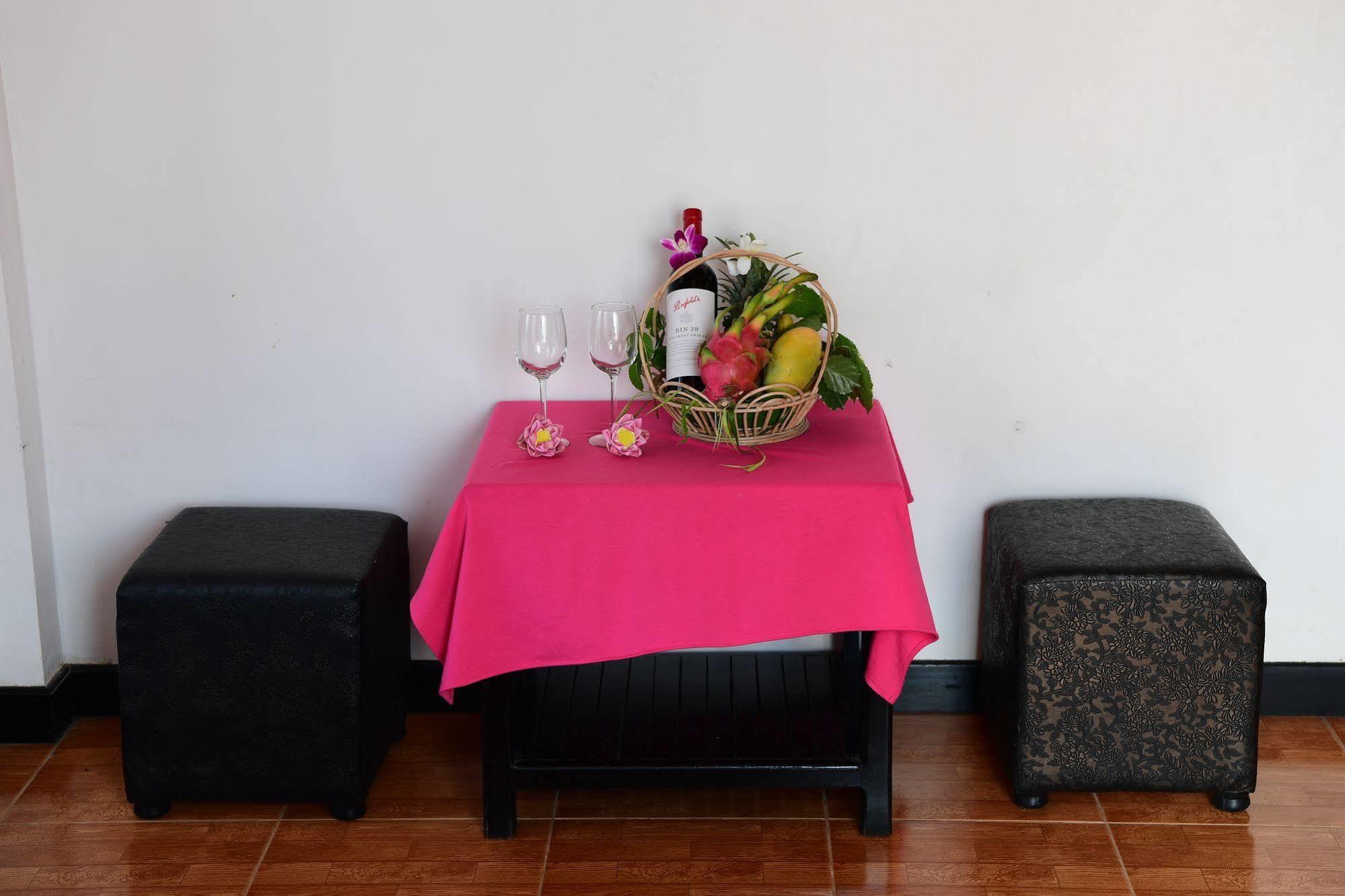 Golden Orchid Angkor Hotel Siem Reap Bagian luar foto