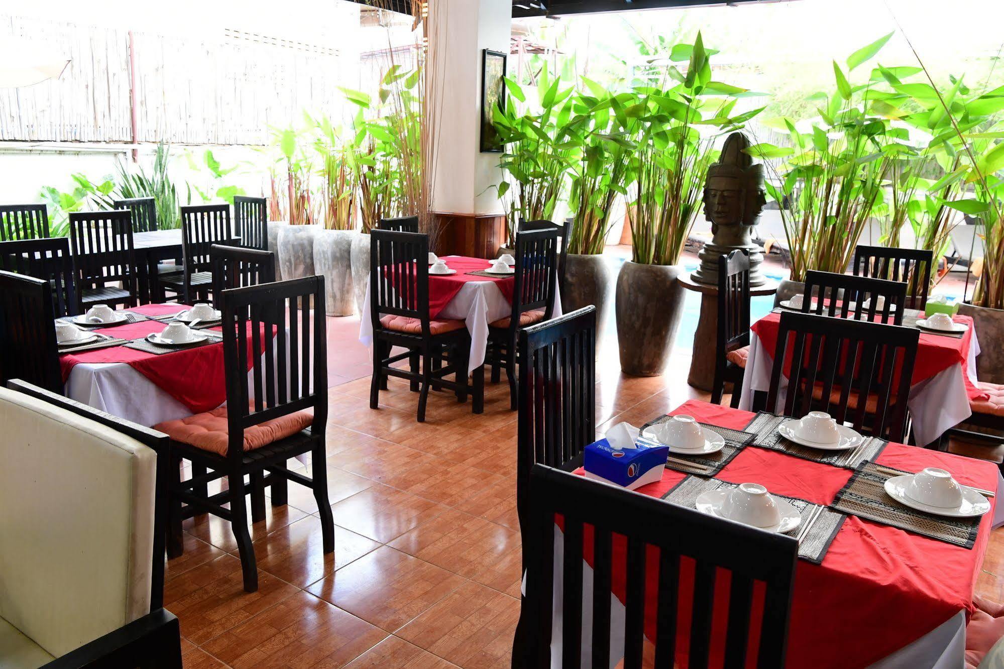 Golden Orchid Angkor Hotel Siem Reap Bagian luar foto