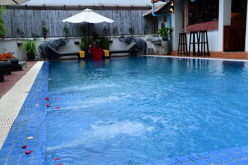 Golden Orchid Angkor Hotel Siem Reap Bagian luar foto